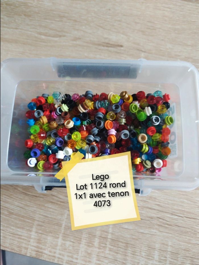 Lego lot 1124 ronds 1x1 avec tenon 4073