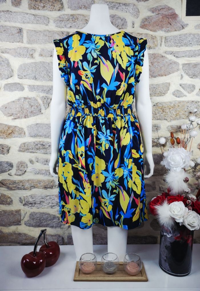 Robe jardin secret électrique multicolore Femme taille 52 marque Missguided 🪷 - photo numéro 2