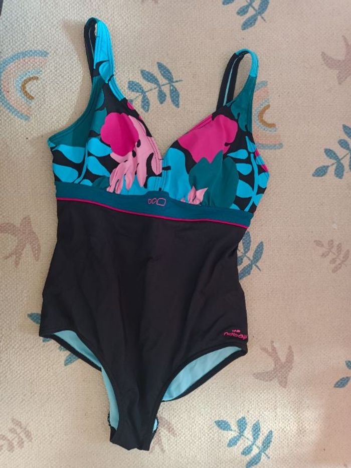 Maillot de bain nabaiji taille M Decathlon