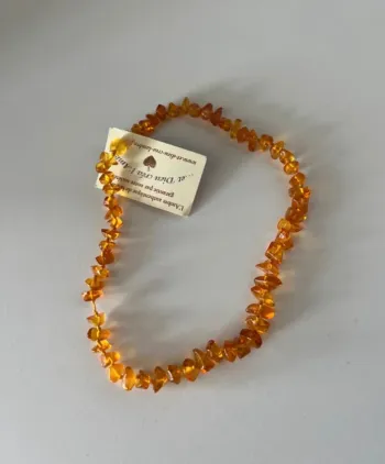 Collier d’ambre enfant