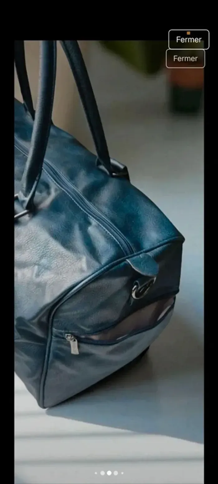 Sac bleu marine spacieux neuf - photo numéro 3