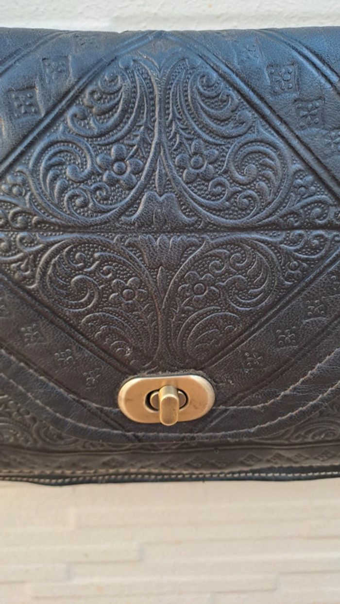 Petit sac à bandoulière en cuir bleu marine neuf - photo numéro 3