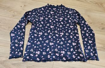 Sous-pull fille bleu à motifs fleurs- Taille 6 ans