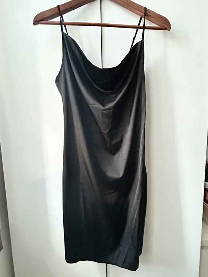 Robe noir