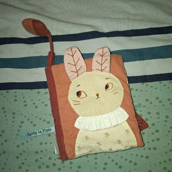 Livre tissus bébé 