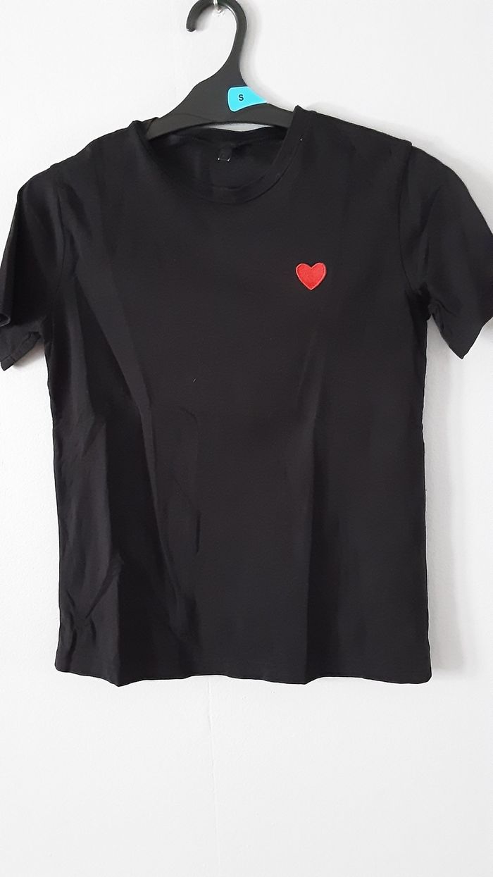 T-shirt femme Taille XS - photo numéro 1