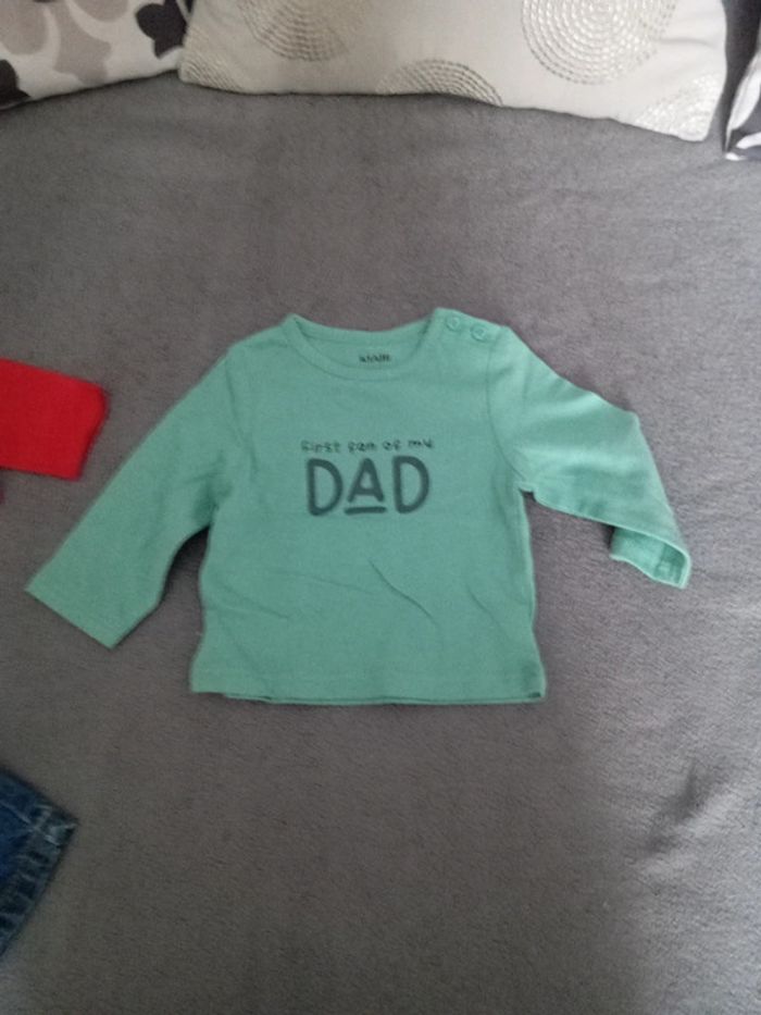 Lot jean et tee shirt - photo numéro 3