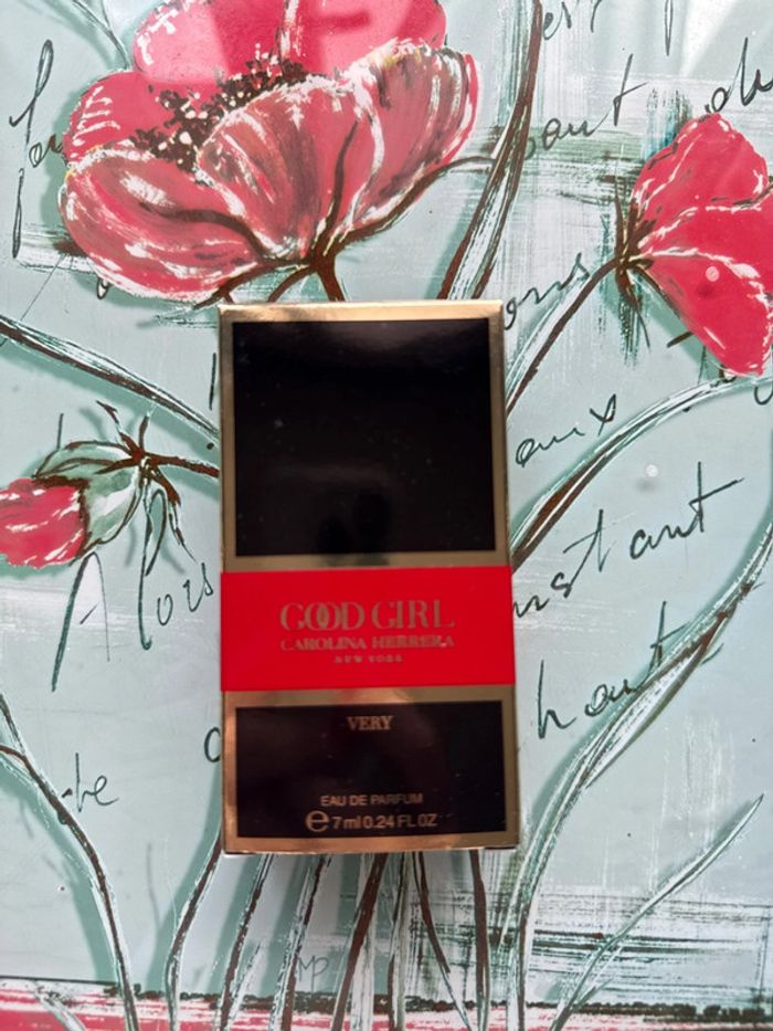Parfum Very Good girl - photo numéro 2
