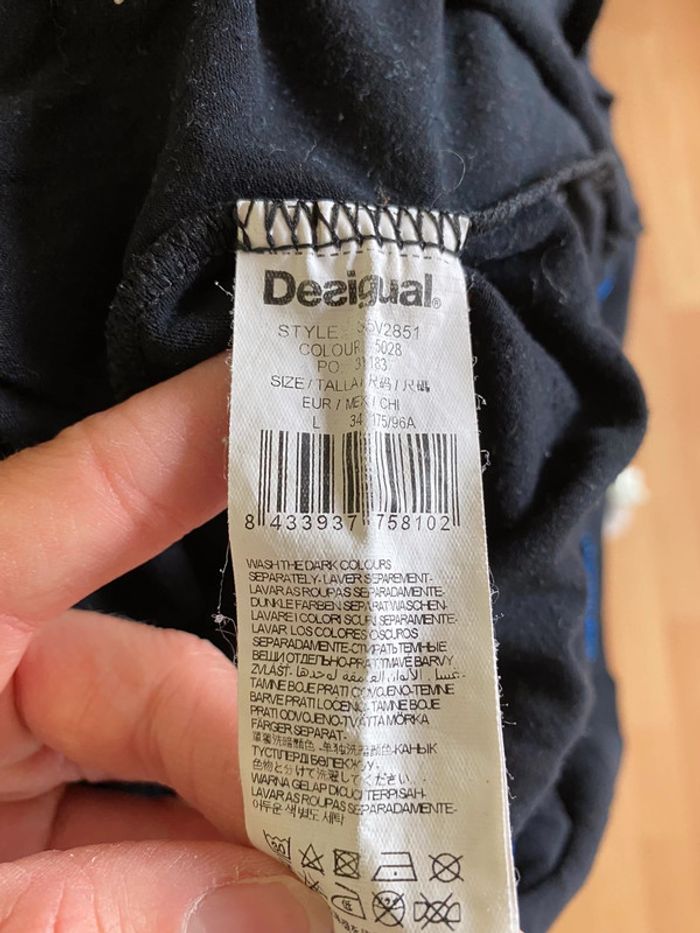 Robe Desigual Taille L - photo numéro 4
