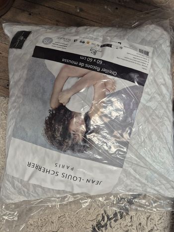 Oreiller 60x60 scherrer a mémoire de forme 1500 gr neuf