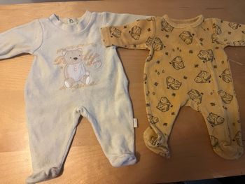 Lot de pyjamas