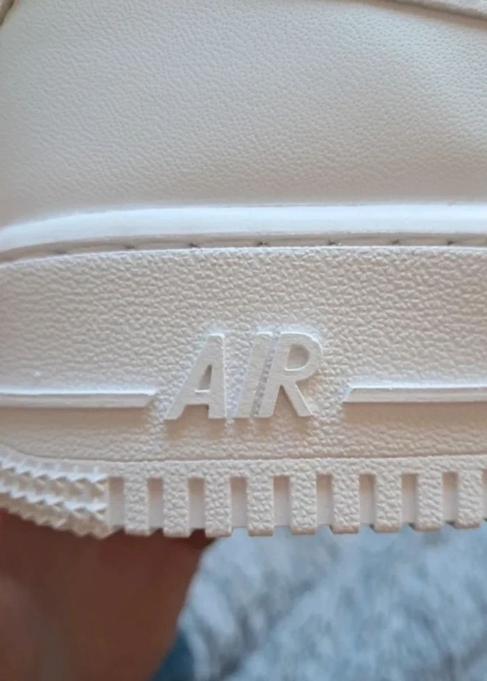 Nike Air force one
42.5 - photo numéro 6