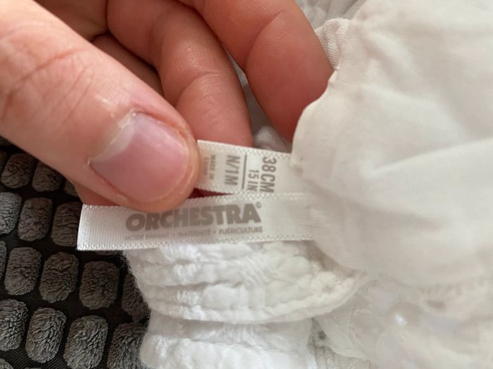 Lot de 2 bonnets en dentelle 1 mois - photo numéro 2