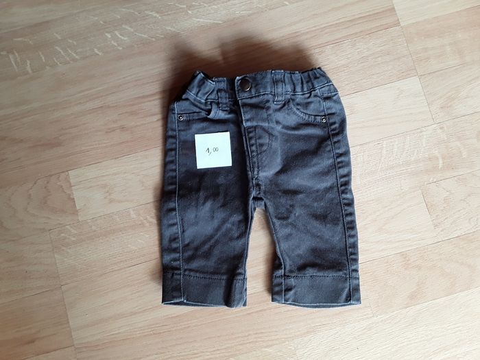 Pantalon jeans ( pitchoune ) 1 mois
