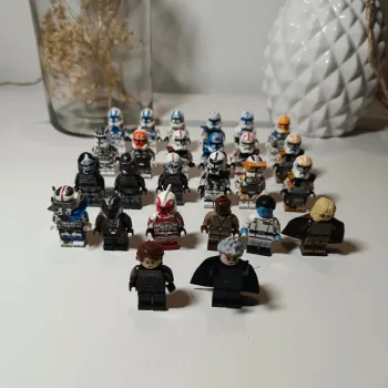 Lot de 26 figurines stars wars
