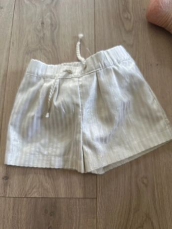 Short doré &6