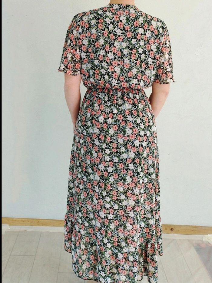 Robe longue fleurie - Flamant Rose - S - Parfait État - photo numéro 4