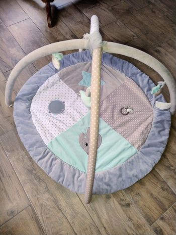 Tampis d'éveil bébé