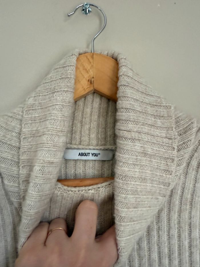 Pull About You - photo numéro 3