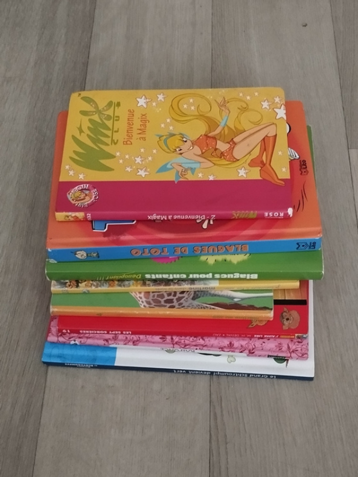 Lot de 8 superbes livres illustrés pour enfants en excellents états L095 - photo numéro 2