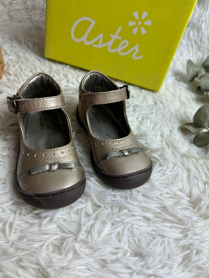 Paire de sandales bronze Aster taille 20 - photo numéro 2