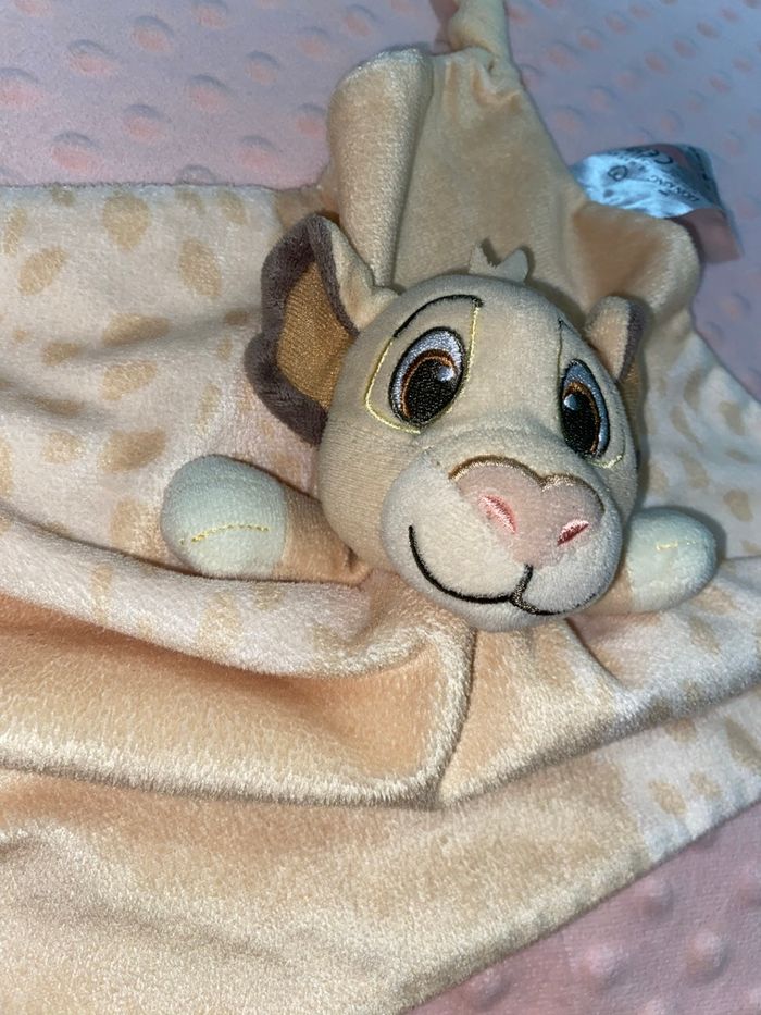 Doudou Simba (le roi lion) avec attache tétine - photo numéro 9