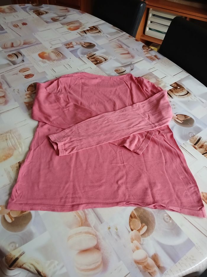 Tee-shirt ML "Kiabi " 12 ans. - photo numéro 4