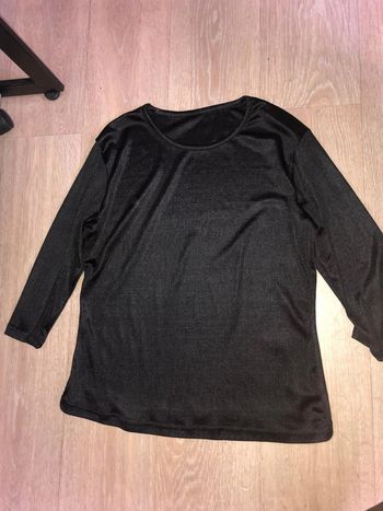 haut noir satiné taille 38