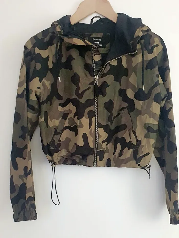 Veste légère style armé Bershka XS