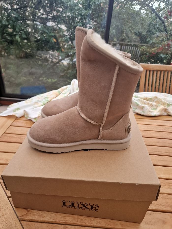 Bottes australia luxe beige taille 37 - photo numéro 2