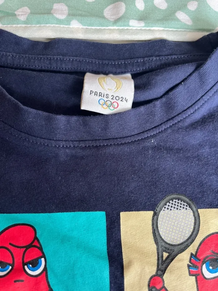 T-shirt fille Paris 2024 8 ans - photo numéro 3