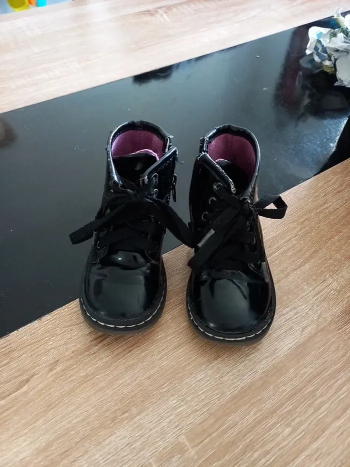 Chaussures noir vernis fille T23 - photo numéro 3