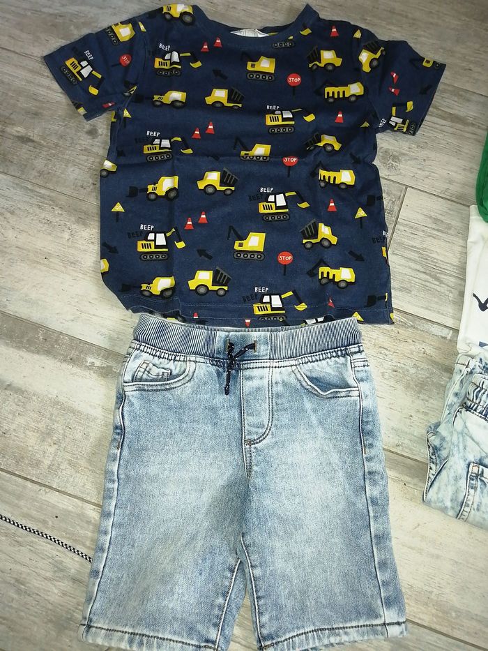 Lot  5 ensembles short + t shirt T 6ans - photo numéro 3