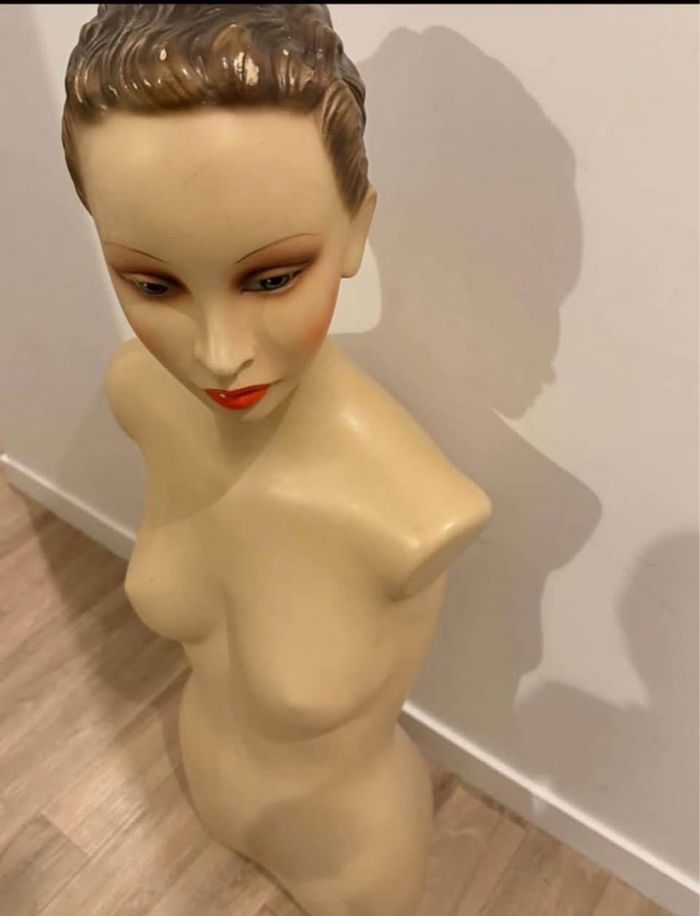 Buste mannequin à vendre en urgence