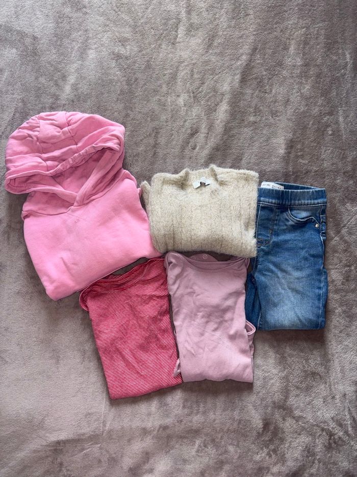 Lot de 5 vêtements fille taille 3 ans