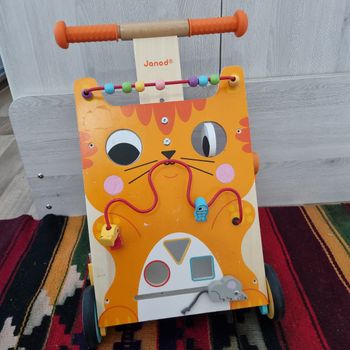 Janod - Chariot Multi-Activités Chat en Bois en tres bon etat