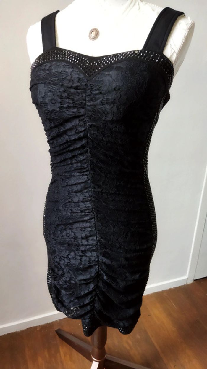 #aline11052405-robe noire - photo numéro 3