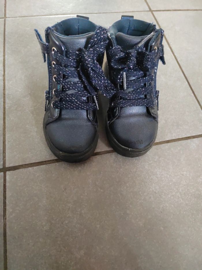 Chaussure bleu paillettes t 25