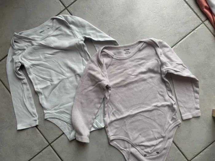 Lot 10 bodies manches longues 36 mois - photo numéro 8
