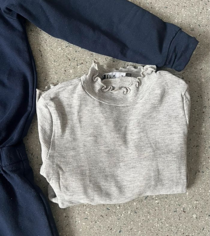 Lots vêtement 4 ans fille - photo numéro 5