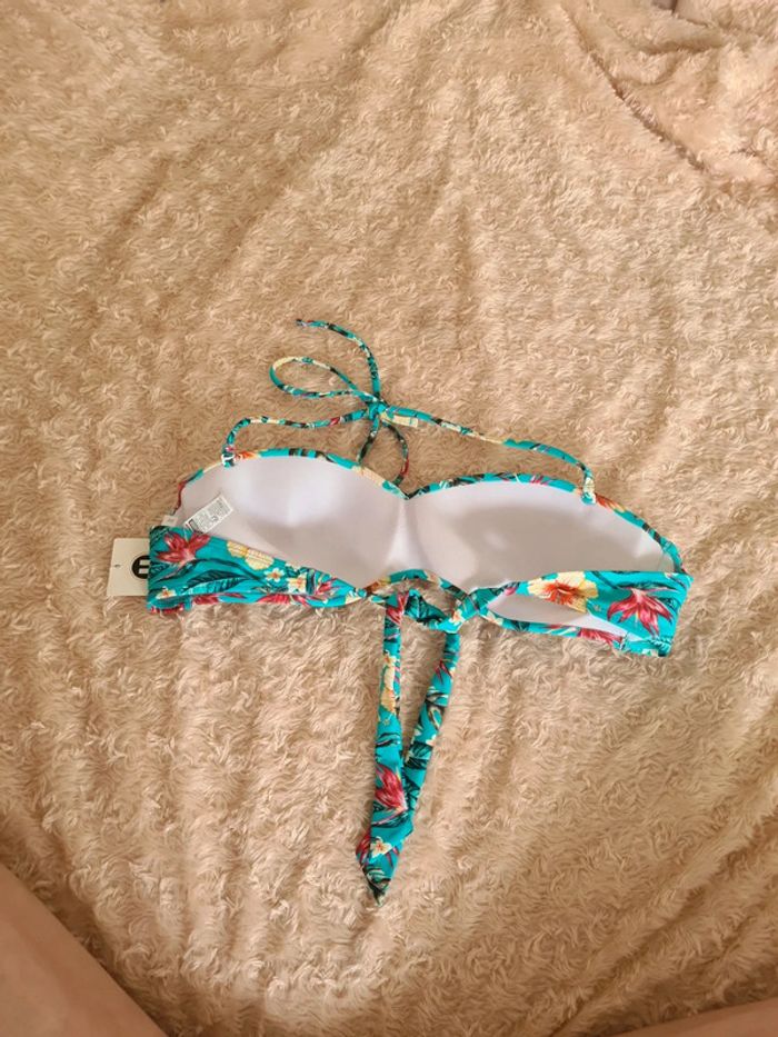 Haut de maillot de bain - photo numéro 2