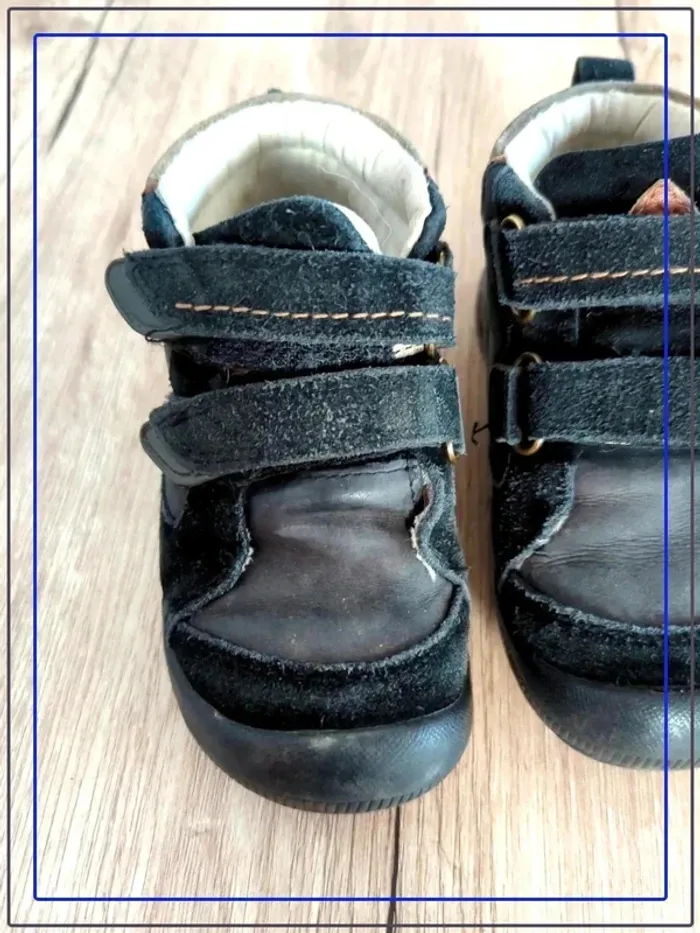 Chaussures taille 25 - photo numéro 2