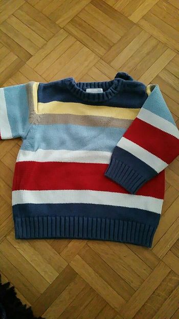 Pull 9-12 mois