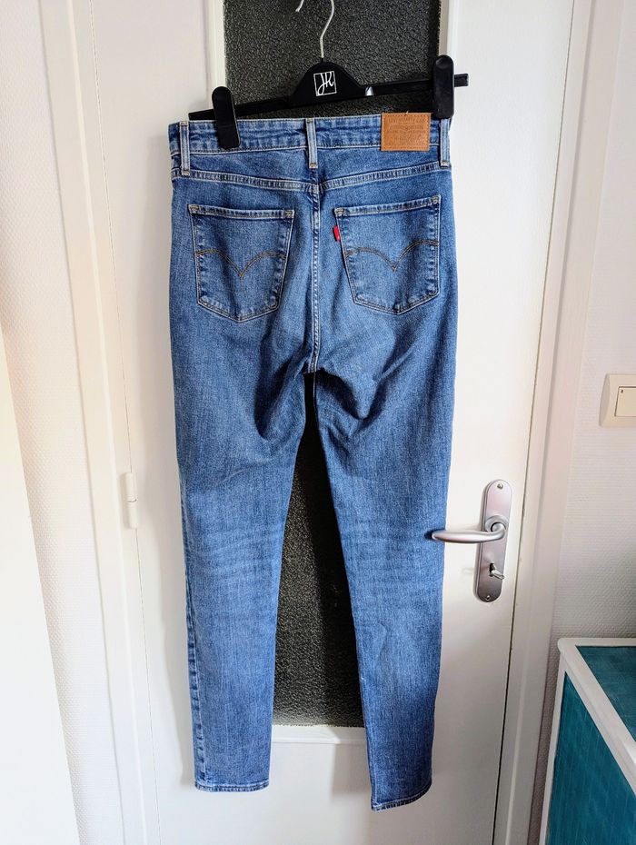 Jean levi's bleu skinny taille M - photo numéro 2