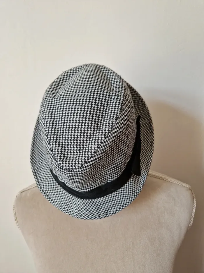 Chapeau motif pied de poule noir et blanc avec nœud - photo numéro 6