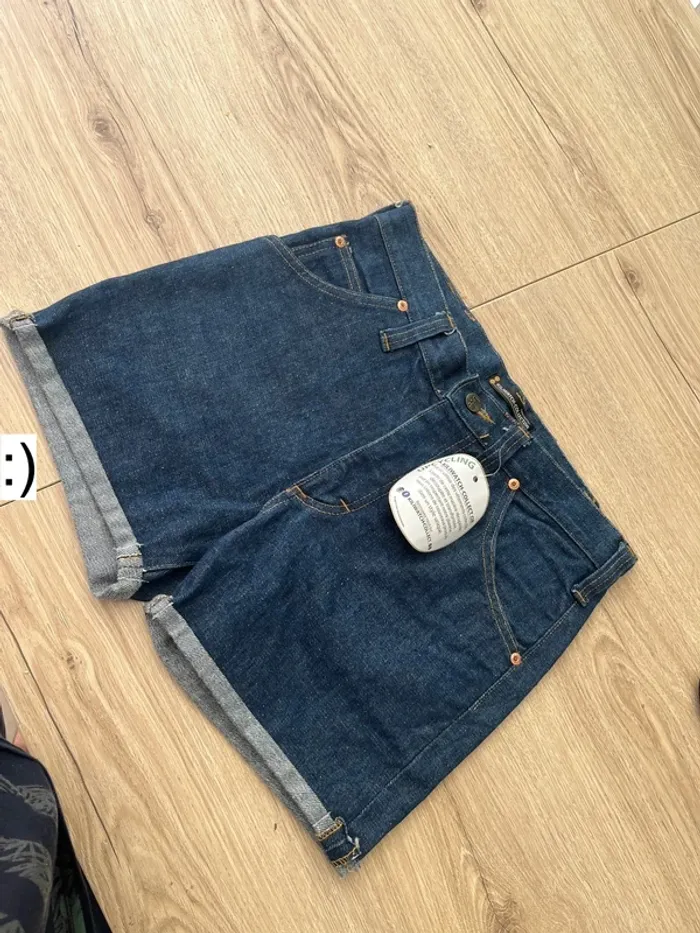 Short femme Lee Jeans taille 34 neuf avec étiquette