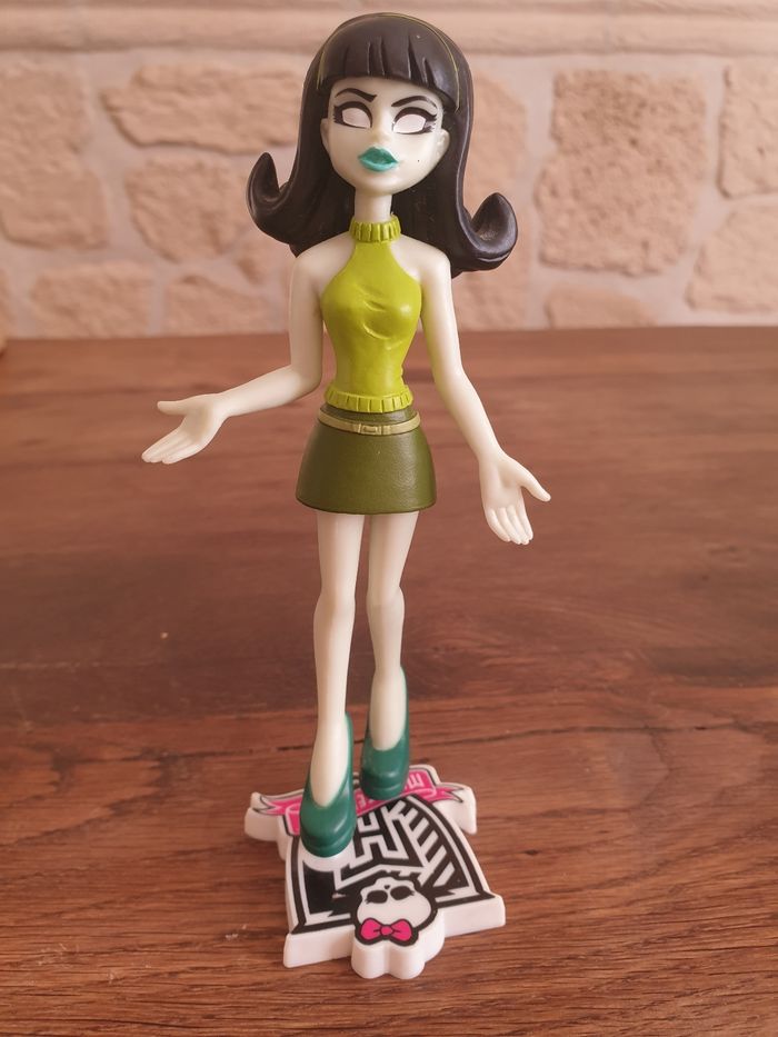 figurine  monster  hight