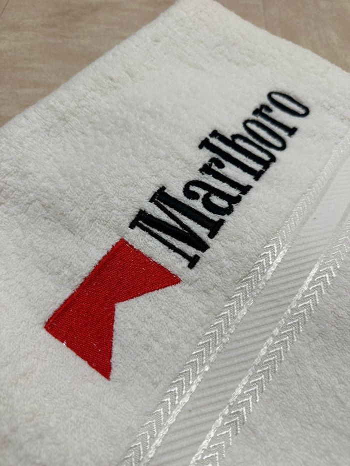 Serviette Marlboro - photo numéro 9