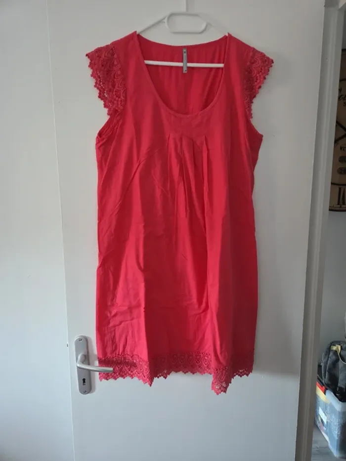 Robe femme éte manche courte 100% coton rose corail TBE taille 44 blanche porte