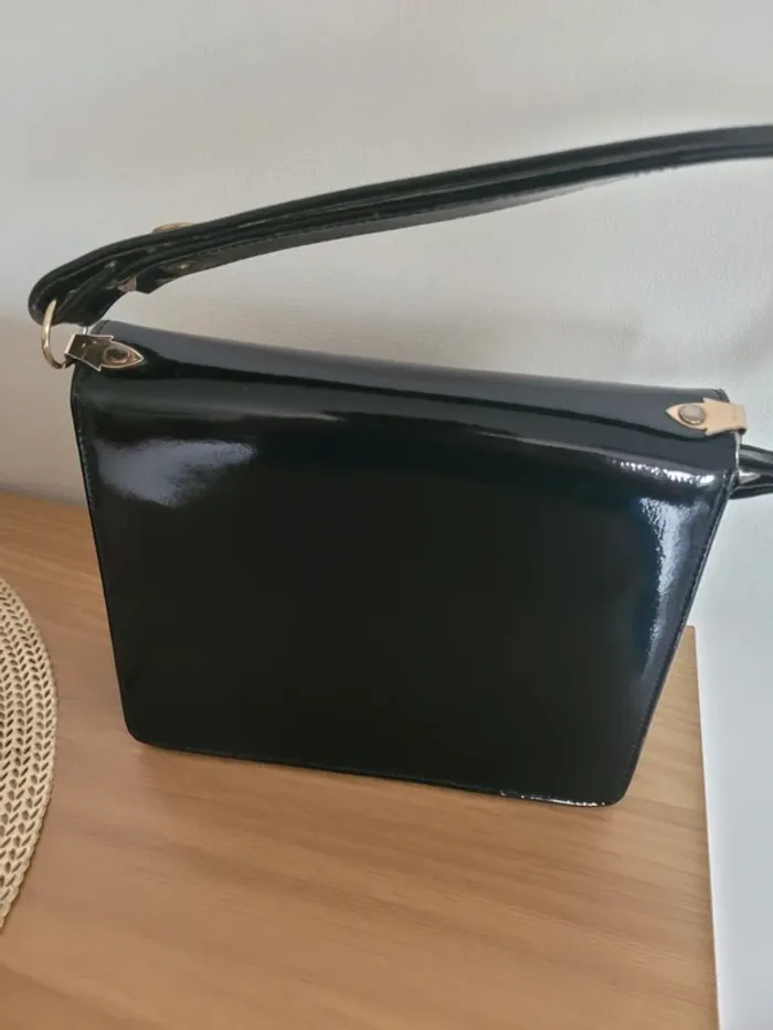 Sac à main en cuir vernis vintage - photo numéro 5